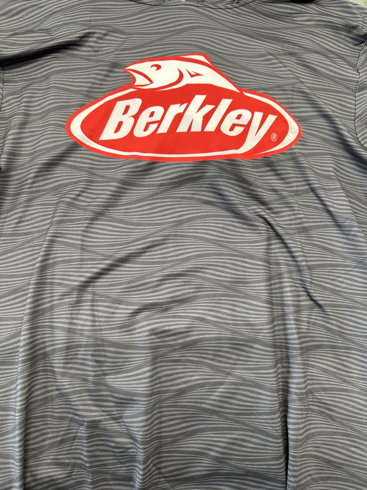 BERKLEY LOGO PERFORMANCE HOOD SUN SHIRT